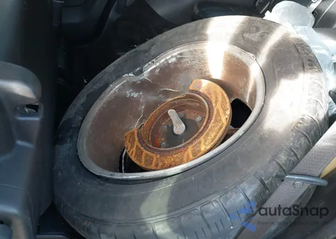 2011 Chevrolet Tahoe Lt z USA, uszkodzony, nr VIN 1GNSCBE01BR101638